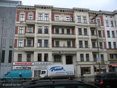 Mietshaus, Läden  Joachimsthaler Straße 39, 40