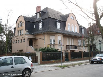 Villa, Wohnhaus  Karolingerplatz 10, 11