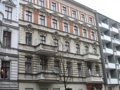 Mietshaus, Laden  Knobelsdorffstraße 18