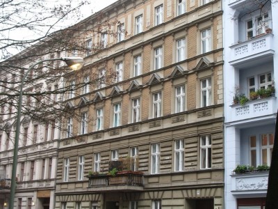 Mietshaus, Laden  Knobelsdorffstraße 26