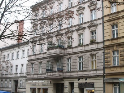 Mietshaus, Laden  Knobelsdorffstraße 40