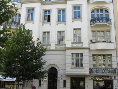 Mietshaus  Meinekestraße 3