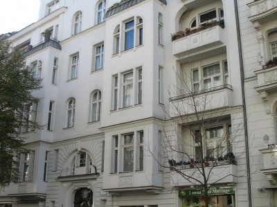 Mietshaus  Meinekestraße 6