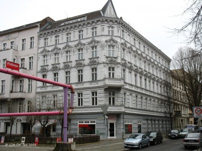Mietshaus, Vorgarten  Schloßstraße 65 Wulfsheinstraße 10