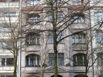 Mietshaus, Laden  Schloßstraße 9