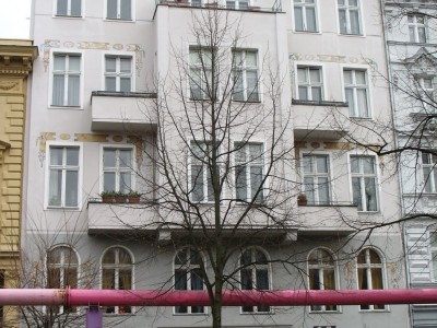 Mietshaus, Laden  Schloßstraße 66