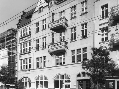 Wohnhaus, Geschäftshaus  Wilhelminenhofstraße 46