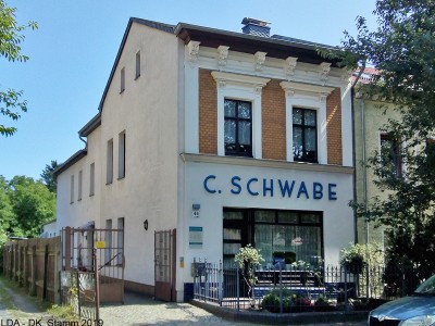 Wohnhaus, Seitenflügel, Remise  Scharnweberstraße 44
