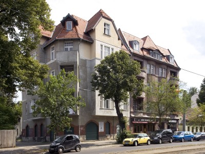 Wohn- und Geschäftshaus  Bölschestraße 12