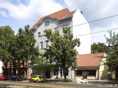 Wohn- und Geschäftshaus  Bölschestraße 19