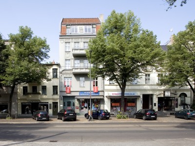 Wohn- und Geschäftshaus  Bölschestraße 101
