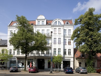 Wohn- und Geschäftshaus  Bölschestraße 84, 85