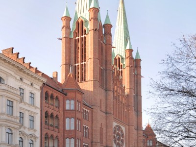St. Bonifatius-Kirche mit Wohnanlage