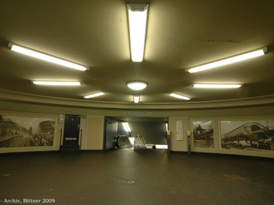Hoch- und Untergrundbahnhof Hallesches Tor