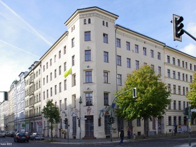 Mietshaus, Laden, Relief  Adalbertstraße 79 Waldemarstraße 46