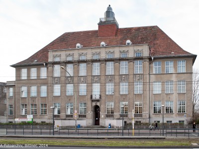 Hochschule für Technik und Wirtschaft (ehemaliges Realgymnasium und Lyzeum Karlshorst)