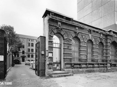 Rudiment (Erdgeschoß) des Vorderhauses vom Postamt 16 und Magazin- und Werkstattgebäude
