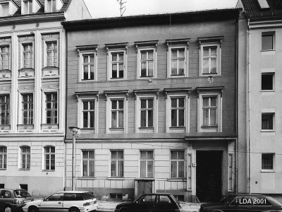 Mietshaus  Almstadtstraße 16