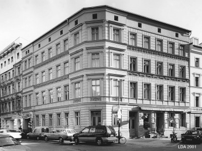 Mietshaus  Auguststraße 9 Tucholskystraße 34