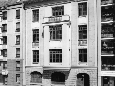 Wohn- und Geschäftshaus  Kronenstraße 73, 74