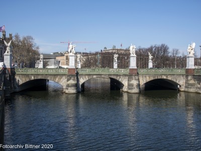 Schloßbrücke
