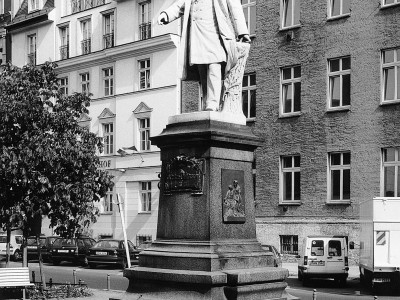 Denkmal Hermann Schulze-Delitzsch