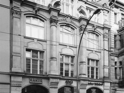 Wohn- und Geschäftshaus  Oranienburger Straße 4