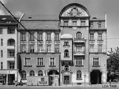 Postamt, Garage  Torstraße 105, 107