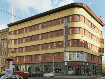Wohn- und Geschäftshaus  Neue Schönhauser Straße 10 Rosenthaler Straße 46, 47