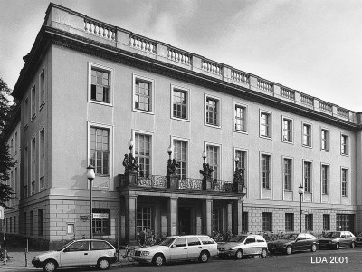 Verwaltungs- und Magazingebäude der Staatsoper