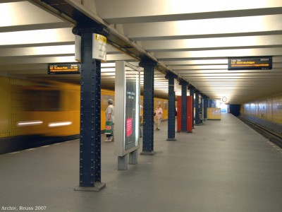 U-Bahnhof Rosa-Luxemburg-Platz