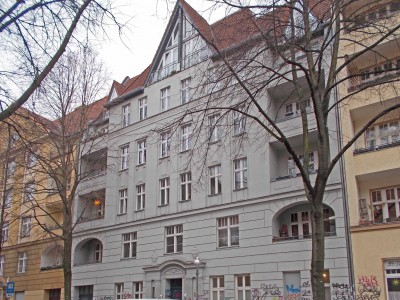 Mietshaus  Donaustraße 12