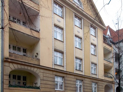 Mietshaus  Donaustraße 13