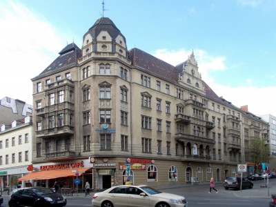 Mietshaus  Karl-Marx-Straße 100 Rollbergstraße 1, 3