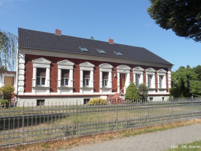 Hofanlage, Wohnhaus, Einfriedung  Alt-Blankenburg 15