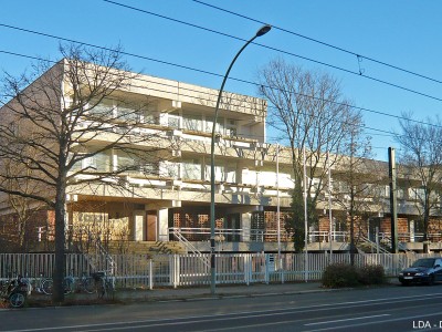 Australische Botschaft, Residenz- und Botschaftsgebäude