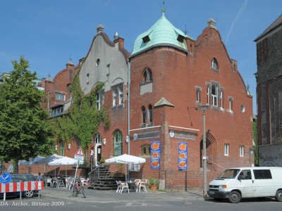 Bürogebäude & Restaurant & Wirtschaftsgebäude  Cantianstraße 13 & 14 Milastraße 4