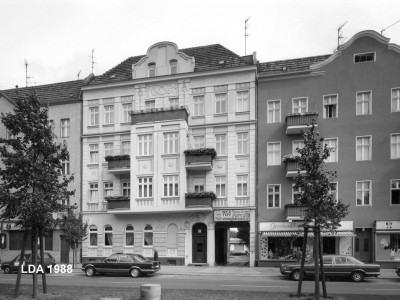 Mietshaus, Scheune  Residenzstraße 132A