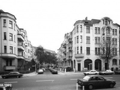 Mietshaus  Wiesbadener Straße 83 Rotdornstraße 1