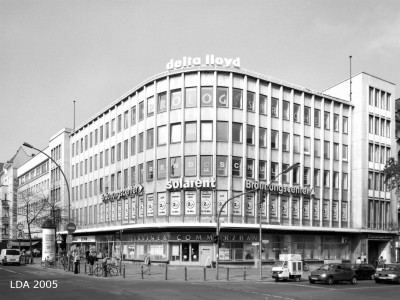 Verwaltungsgebäude  Hauptstraße 23, 24 Akazienstraße 31
