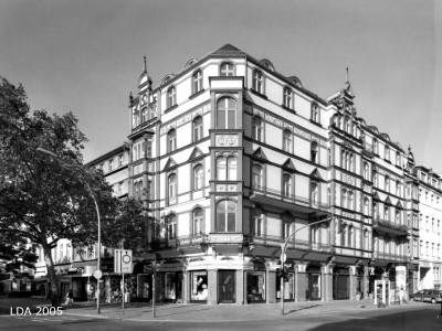Wohn- und Geschäftshaus  Potsdamer Straße 162 Winterfeldtstraße 1