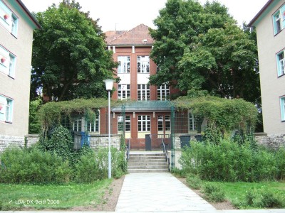 Innen- und Ehrenhof der Wohnanlage Adamstraße 29-31
