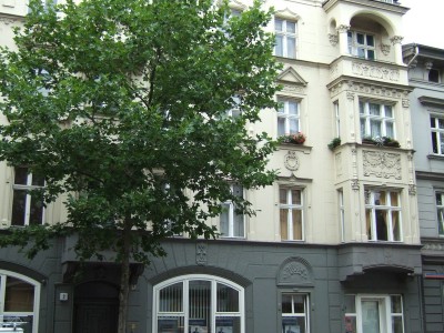 Wohn- und Geschäftshaus  Adamstraße 2