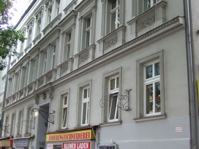 Mietshaus, Nebengebäude  Adamstraße 10