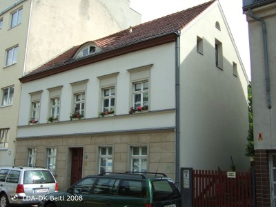 Wohnhaus, Nebengebäude  Grimnitzstraße 8