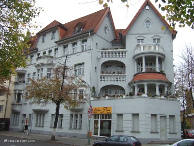 Mietshaus  Falkenhagener Straße 33