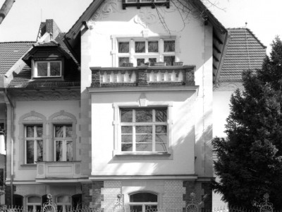 Wohnhaus, Nebengebäude  Krügerstraße 35