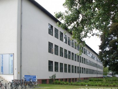 Hauptgebäude (Gebäude 12.1-2)
