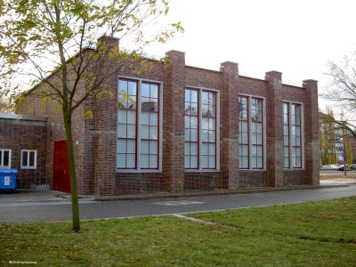 Institutsgebäude (Gebäude 17.11-13)