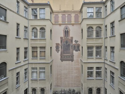 Hoffassade, Wandbild  Viktoria-Luise-Platz 12A Luitpoldstraße 22, 23